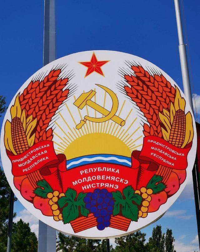 世界唯一一个苏维埃国家:国徽国旗仍为镰刀锤头,靠军火生意为生