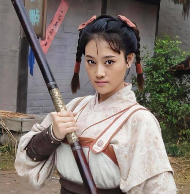 穆桂英说起穆桂英,大家都很熟悉了,穆桂英是穆柯赛穆羽之女,自幼武艺