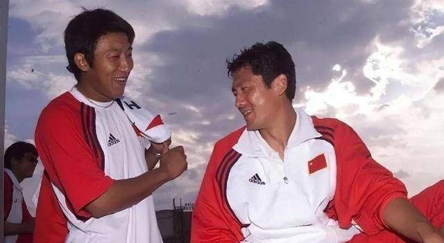 21年国足张恩华离世:亲属透露饮酒后突发心梗,范志毅:一路走好