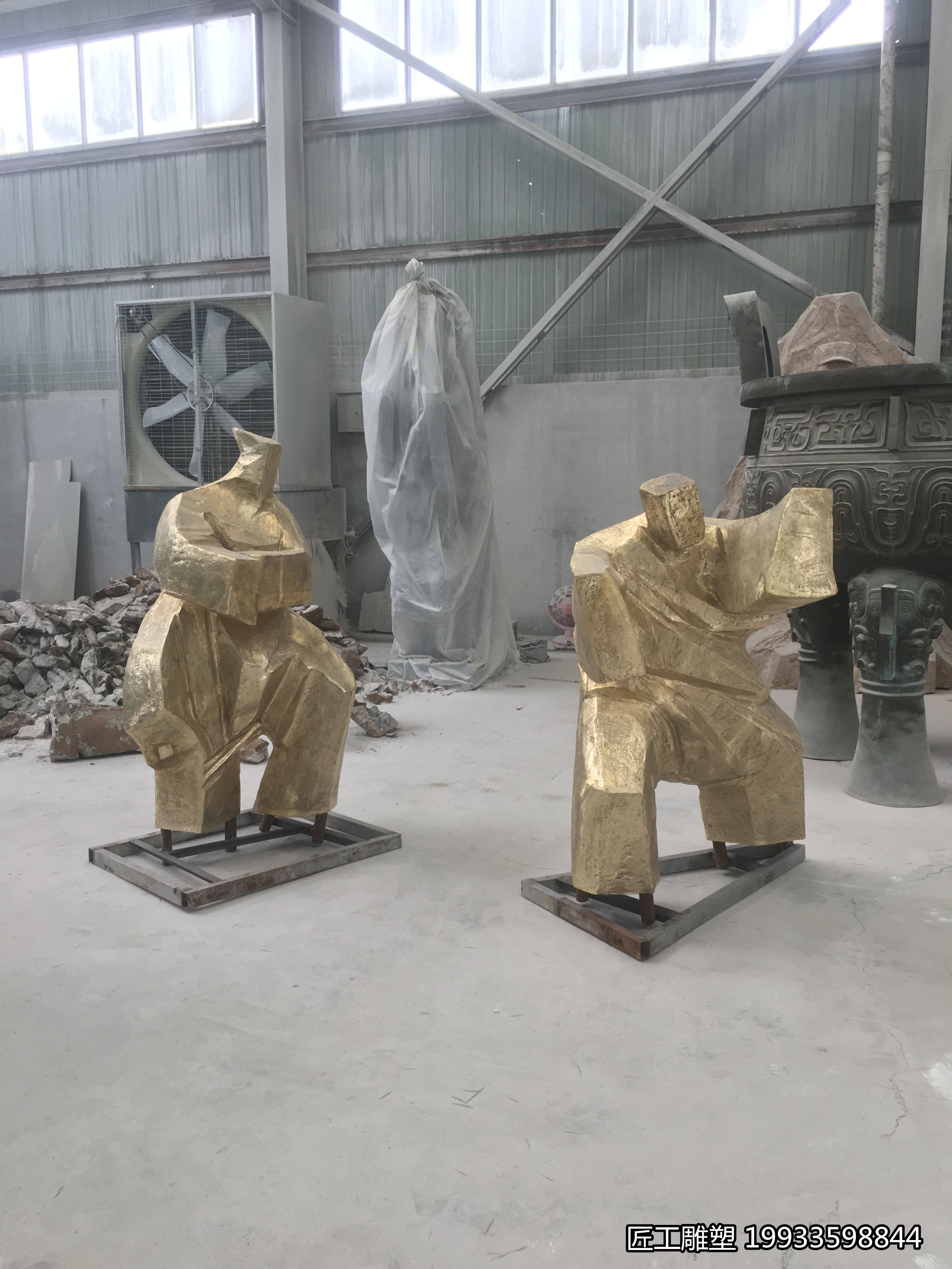 玻璃钢抽象人物打太极雕塑 仿铜工艺景观装饰摆件