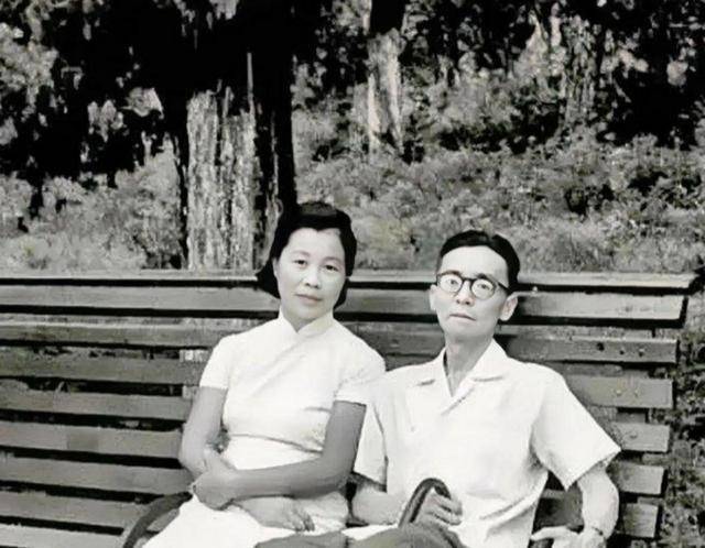 梁思成婚后瞒着林洙到墓地看望林徽因,林洙:你应当告诉我_爱情_梁再冰