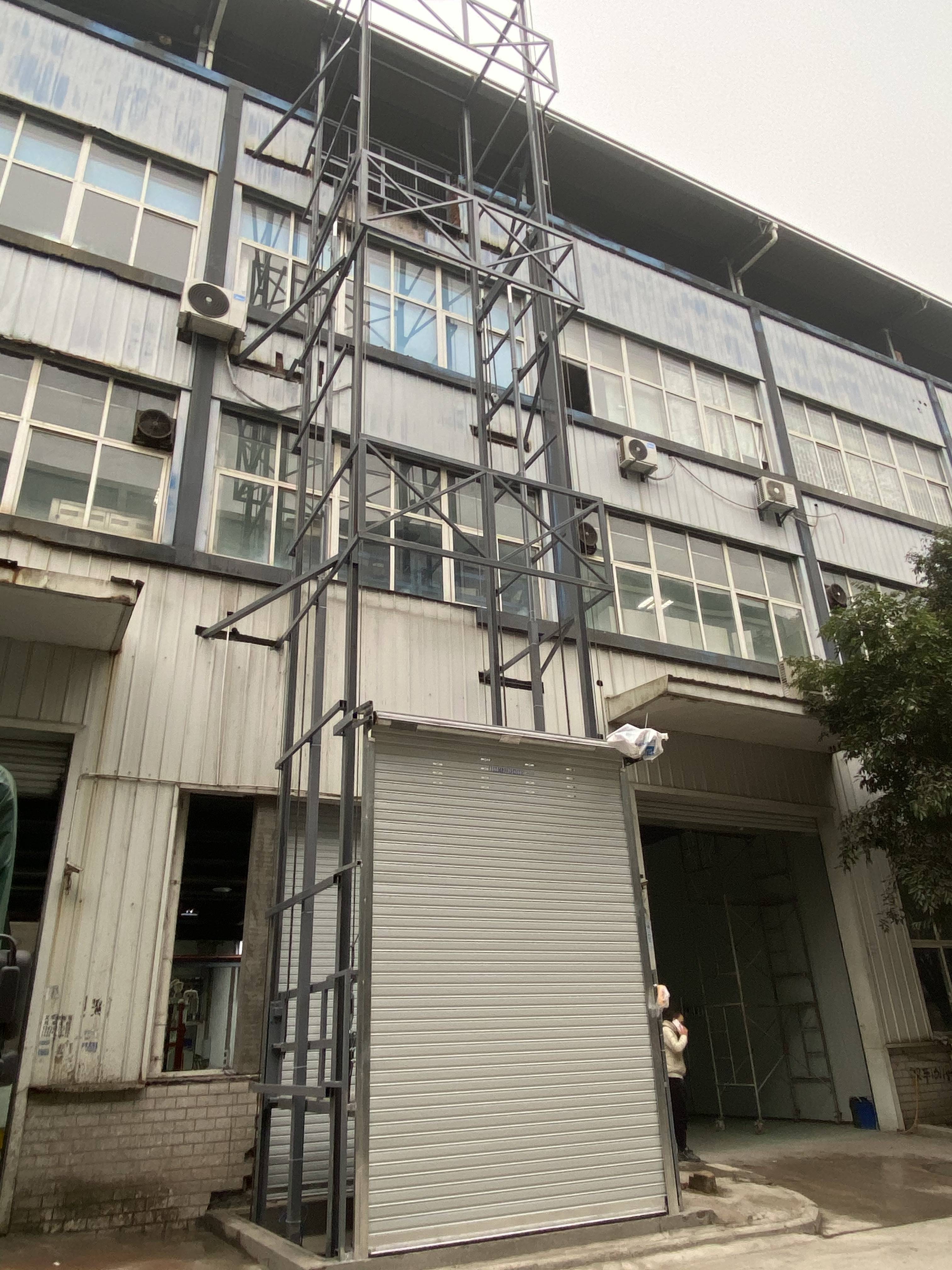 升降平台:现代工业与物流的高效助手
