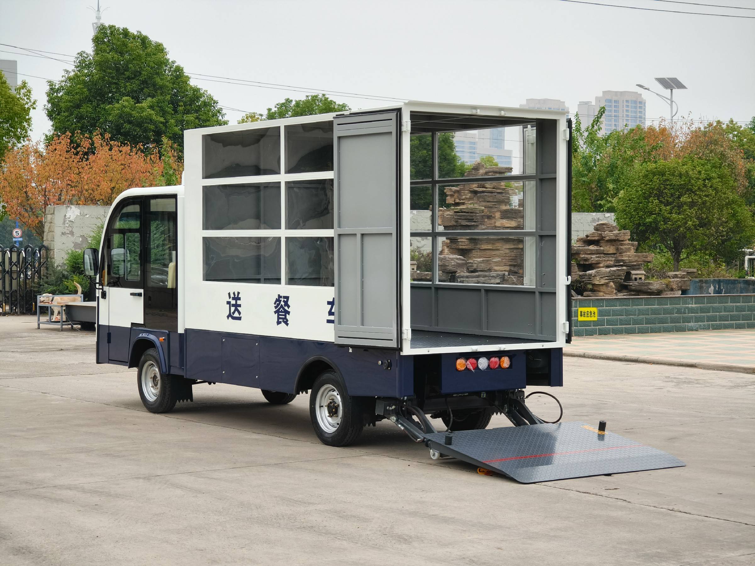 监狱革新进行时!电动送餐车:配餐效率的新飞跃与人文关怀的传递者