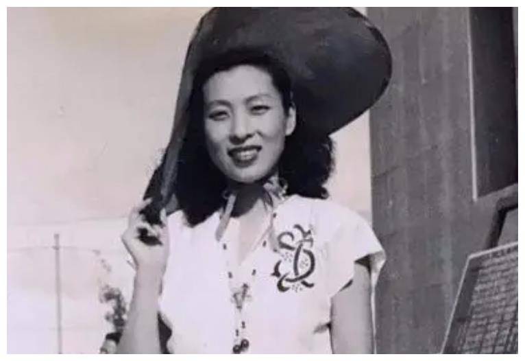 36年,王亚樵躲避追杀逃回老家,妻子王亚瑛提醒:你要小心一个人_蒋介石