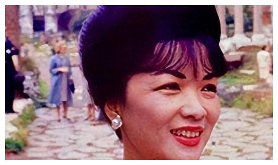 豪门贵女风华绝代陈丽春出生于越南最负盛名的陈氏世家,家族源远流长