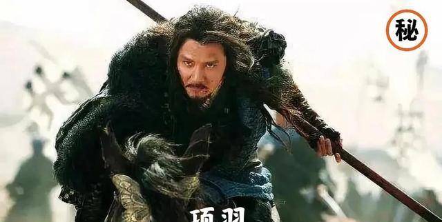 项羽的霸王戟重达300斤,如今无人拿起,是今人不如古人吗?_兵器_蛟龙_陨石
