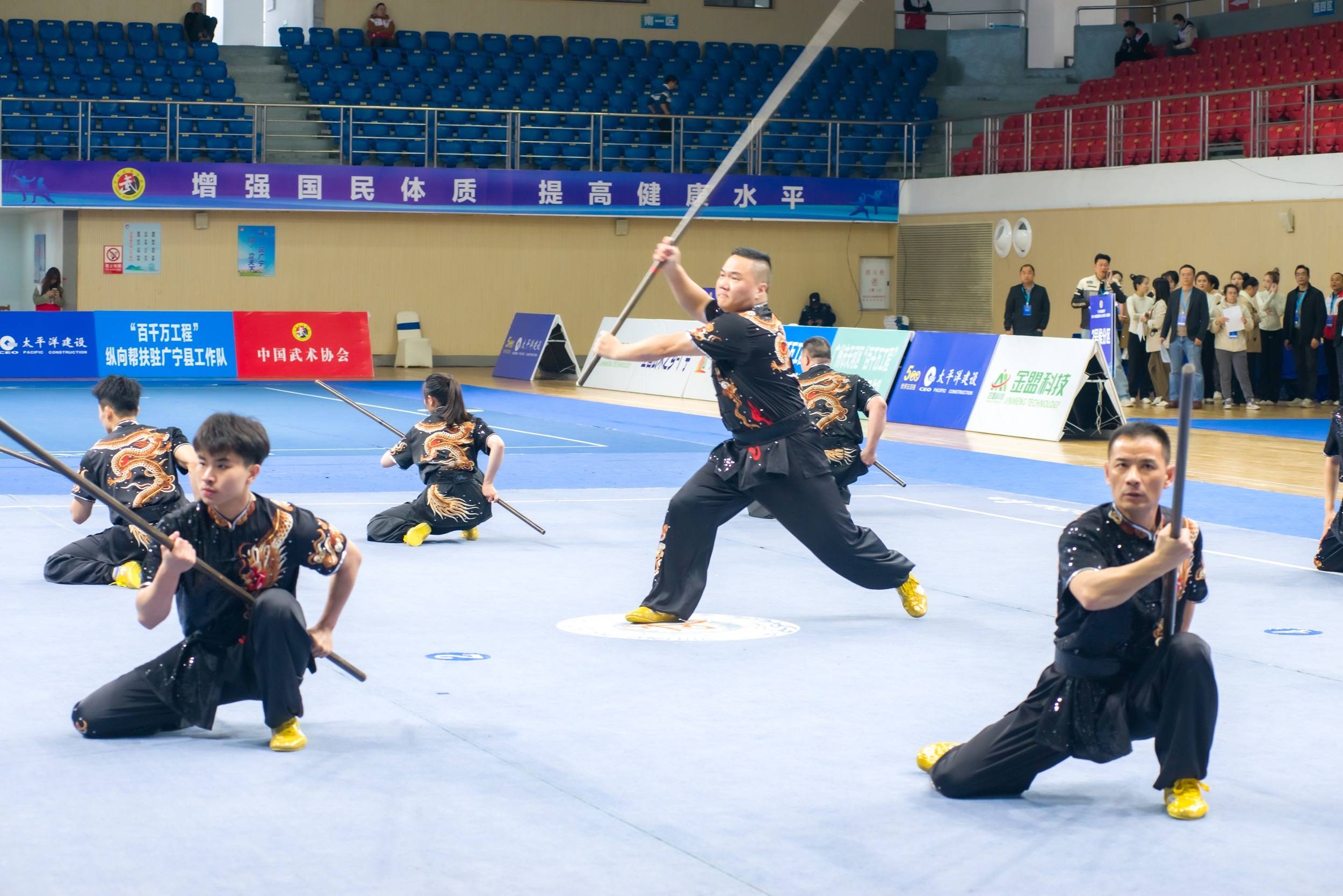 宜章武术班（宜章八中所有老师名单） 宜章武术班（宜章八中全部
老师名单）《宜章八中吧》 武术资讯