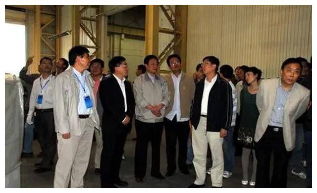 2018年,邓林妻子吴建常去世,丧事从简不举行告别仪式