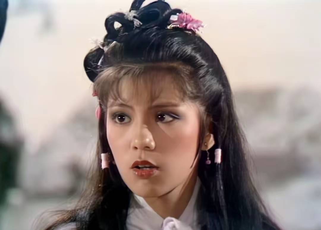 射雕英雄传预告引争议:黄蓉拍成花木兰,肖战造型与黄日华差太远