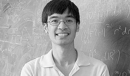 随着对数学学习的不断深入,在陶哲轩八岁半时,他也适应了小学的学习