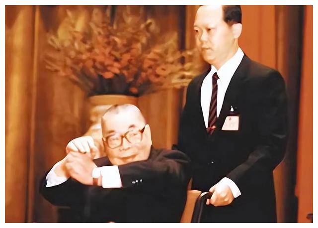 蒋经国和蒋纬国的生父