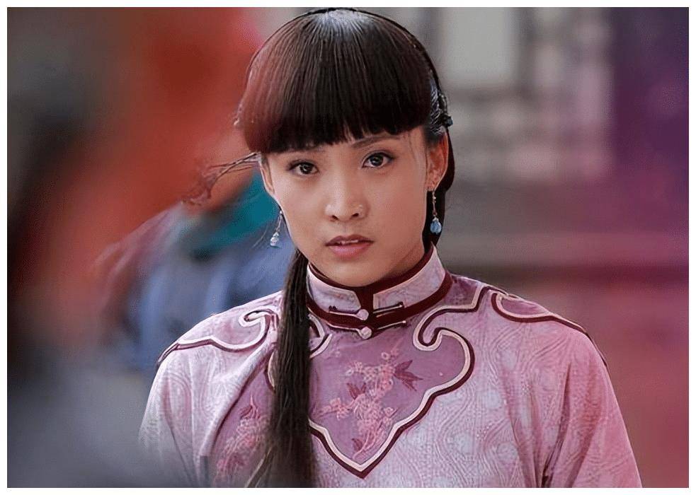 演员白静:嫁入豪门吃里扒外,掏空丈夫家产气死婆婆,被三刀索命