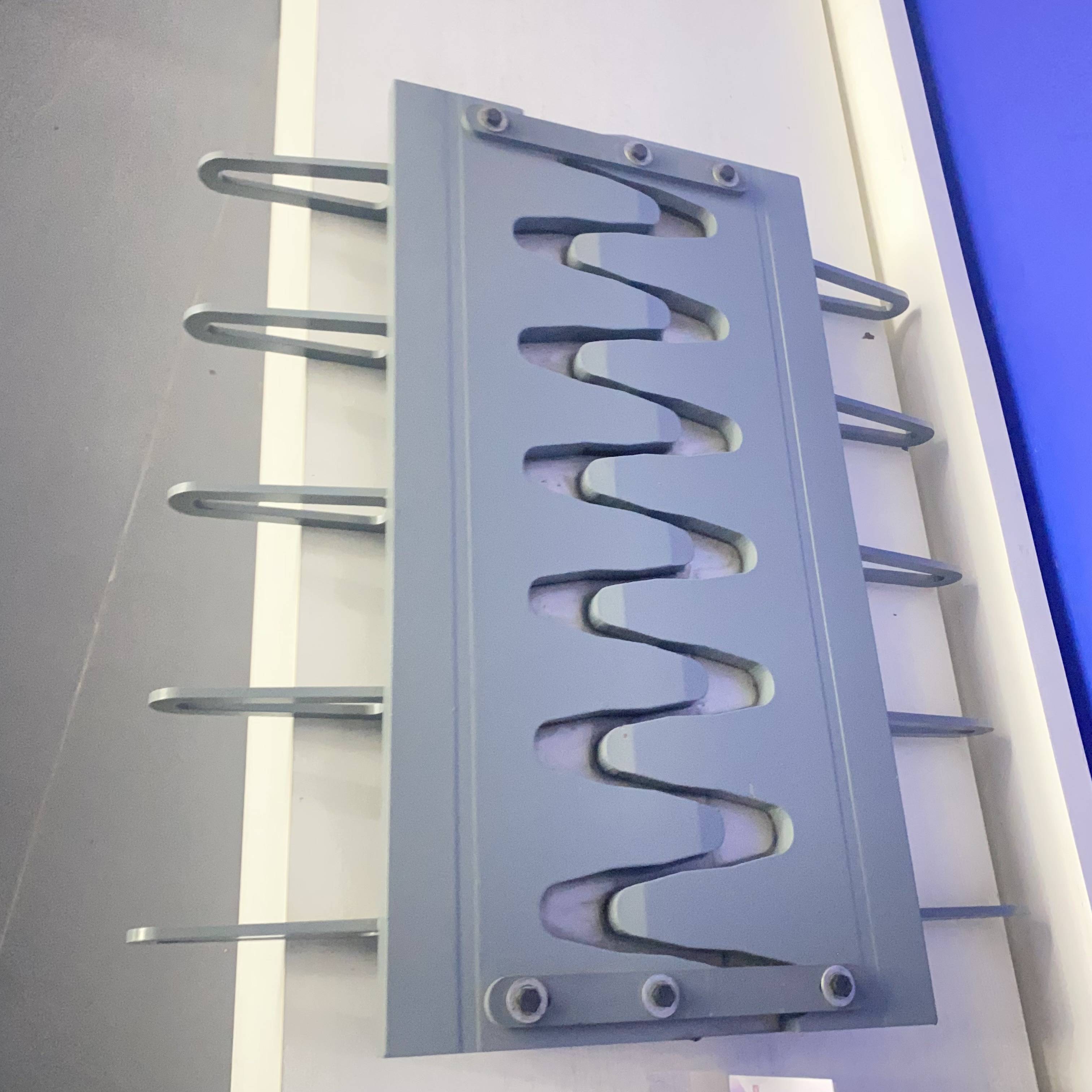 桥梁梳齿板伸缩缝