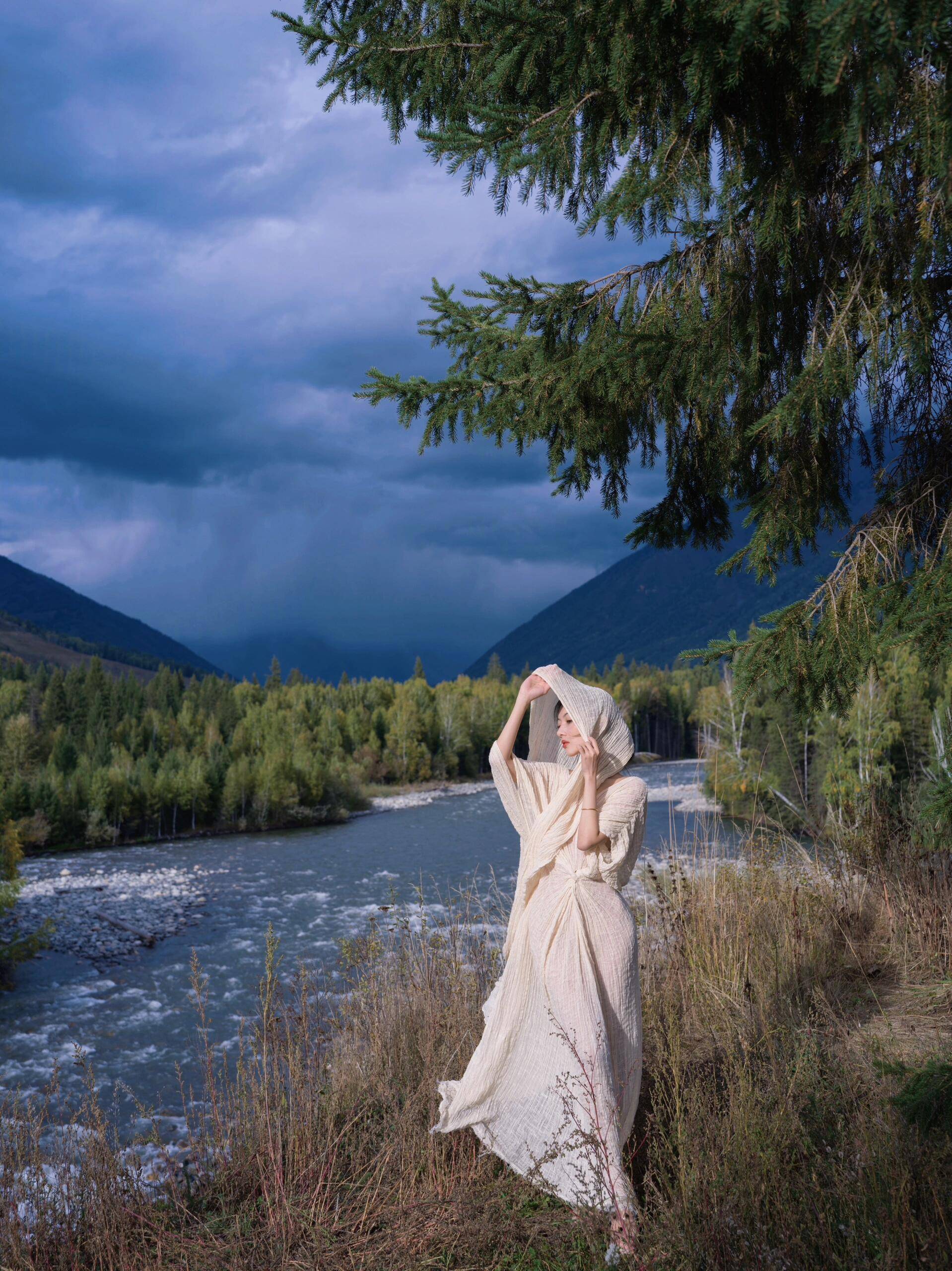 新疆天山天池少数民族