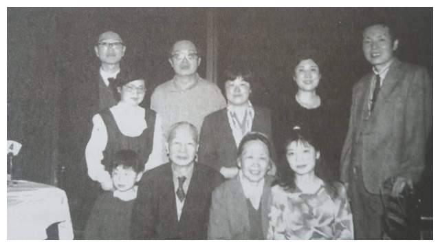 婚前"破例"请吃饭,妻子只要一碗红烧肉