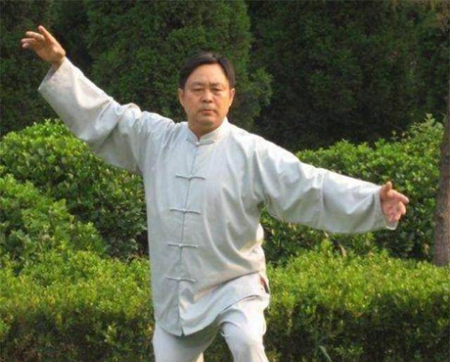 一夜爆火的马保国:年近古稀宛如小丑哗众取宠,是为了什么?