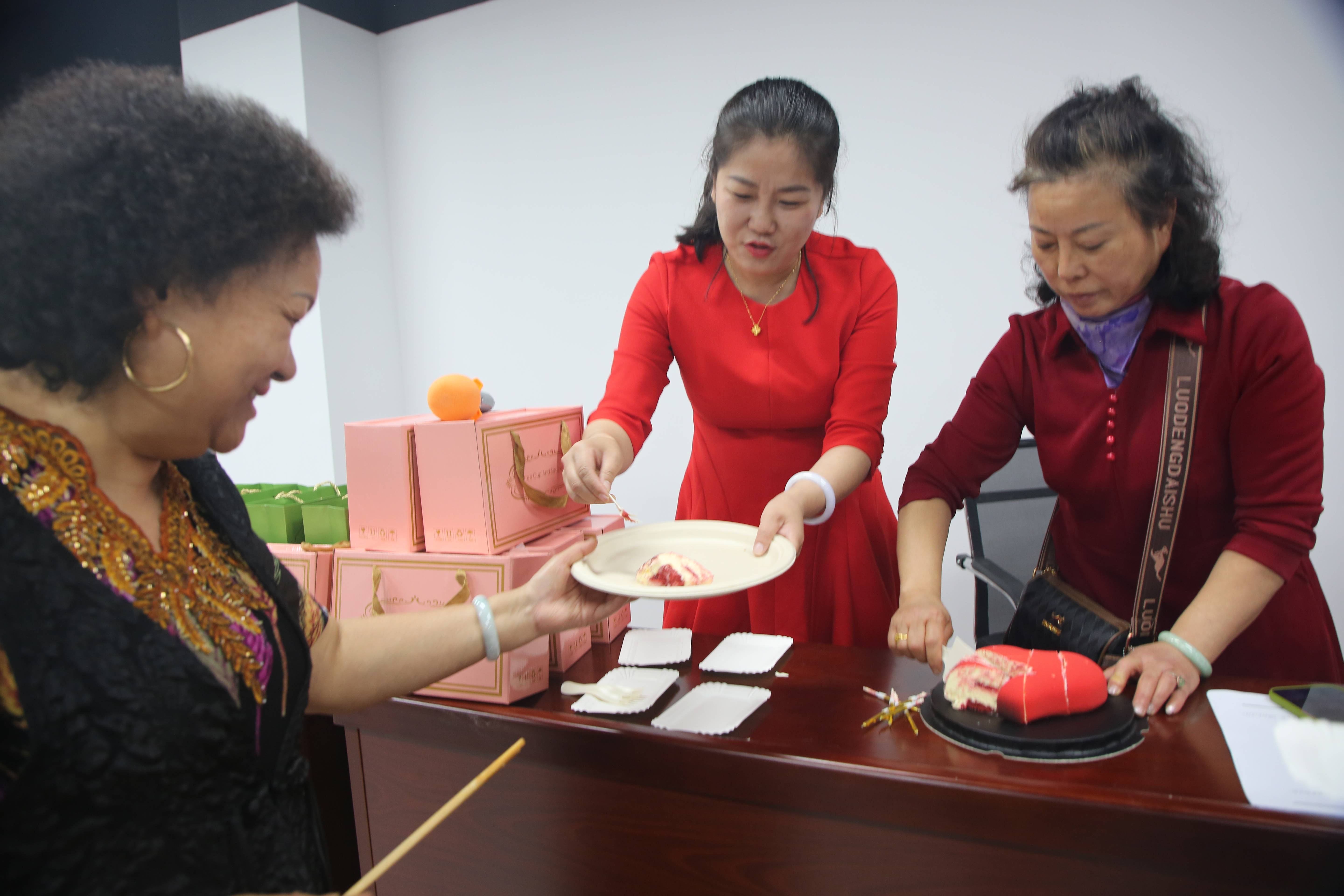 营业所举办五一联谊活动,金融服务与民生关怀"同频共振 "