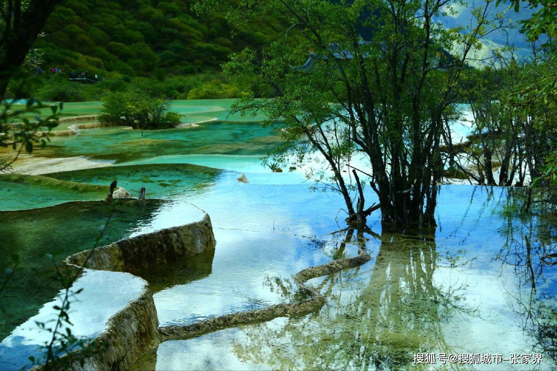 成都旅游必去十大景点推荐稻城亚丁(成都旅游必去十大景点推荐稻城亚丁门票)