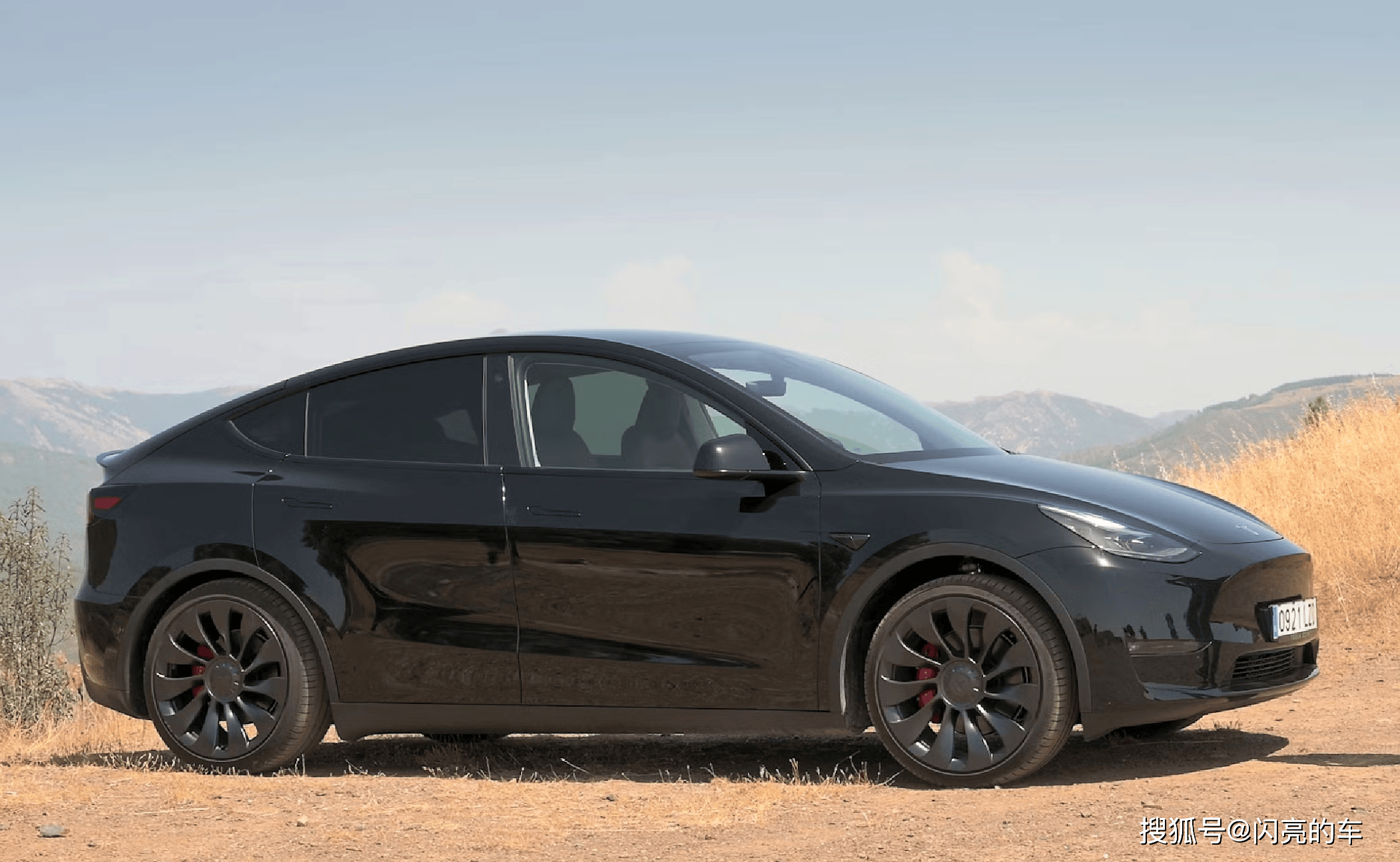 曝:特斯拉将重新推出七座版model y