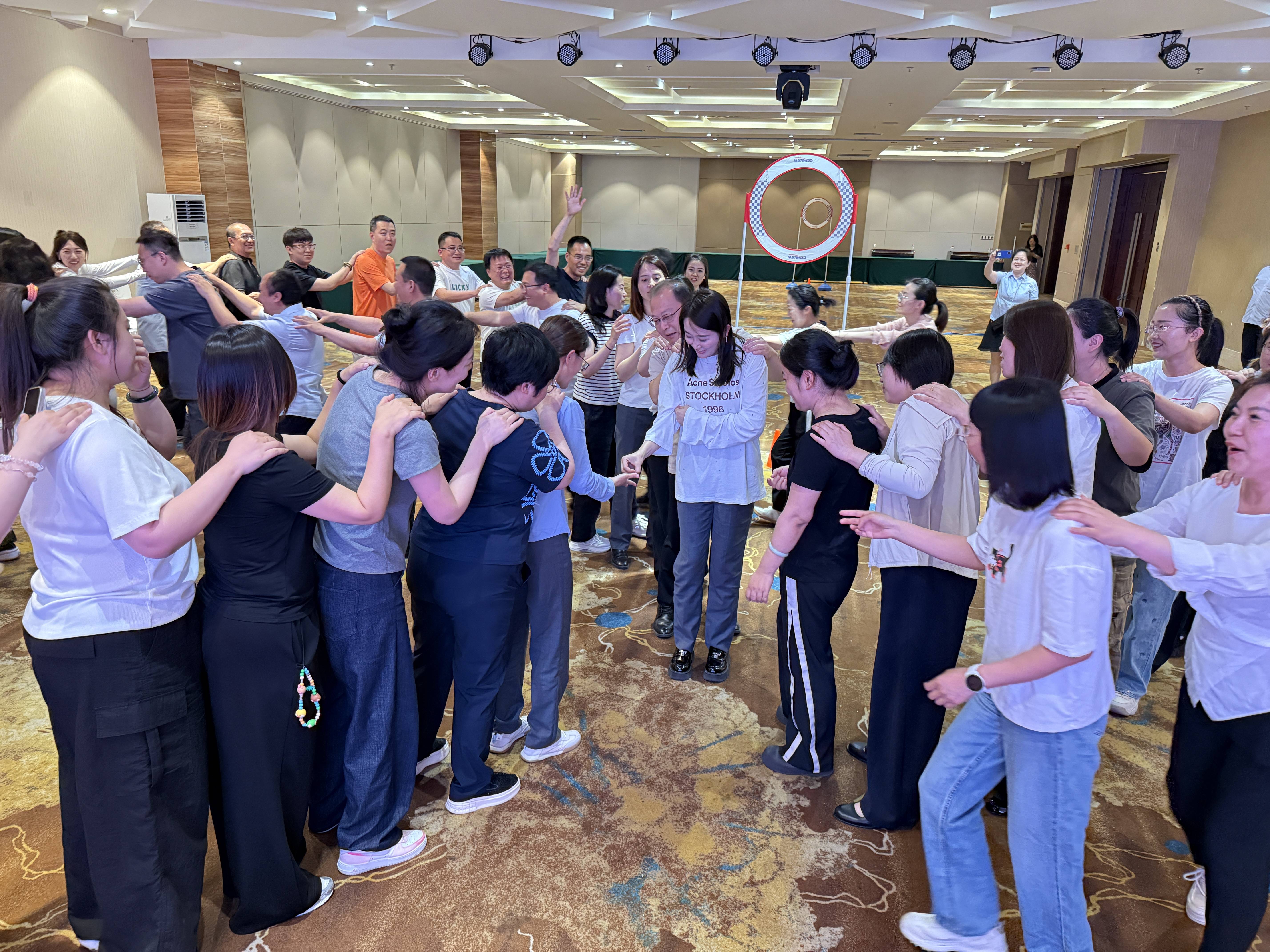 新华保险辽宁分公司金融消保培训_党建引领金融消费者权益保护_金融行业党建工作现状