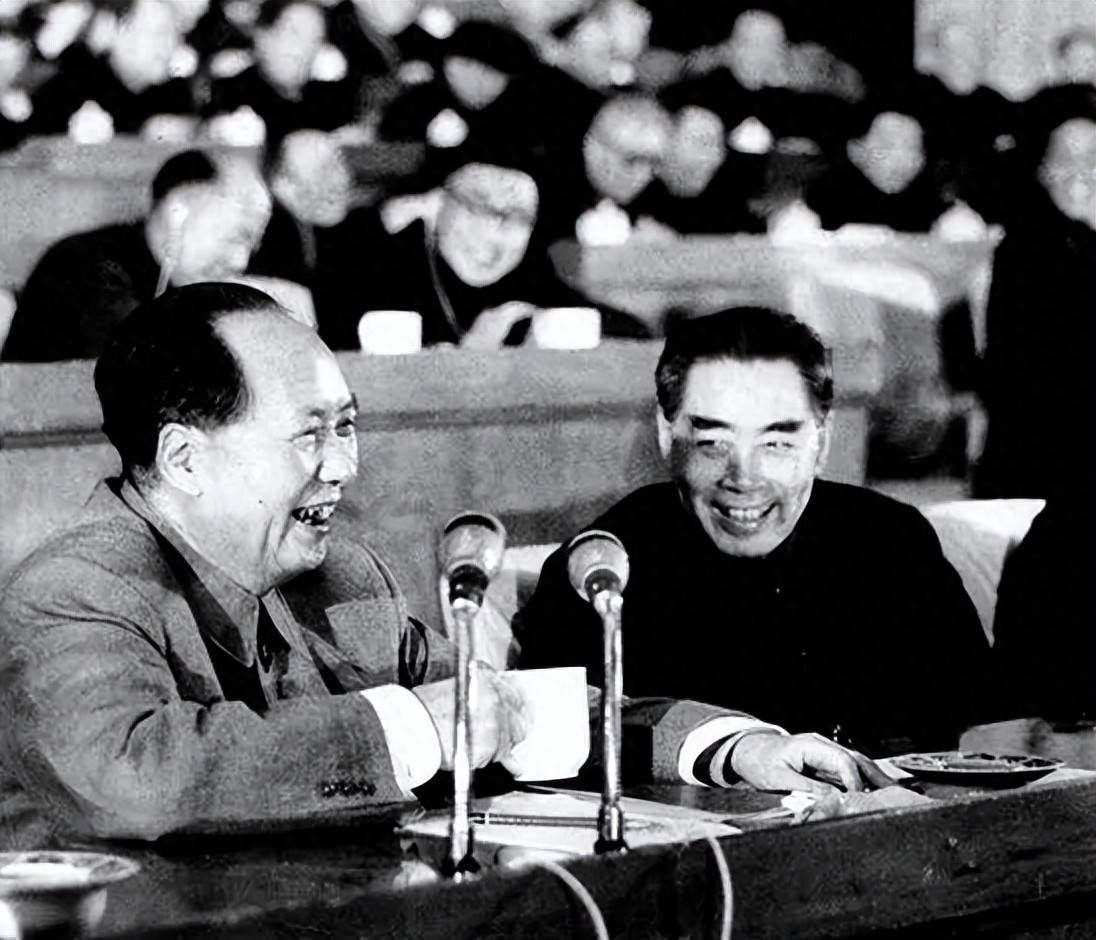 长期任一把手的周恩来，是何时发现，自己打仗水平不如毛泽东的？_长期任一把手的周恩来，是何时发现，自己打仗水平不如毛泽东的？_