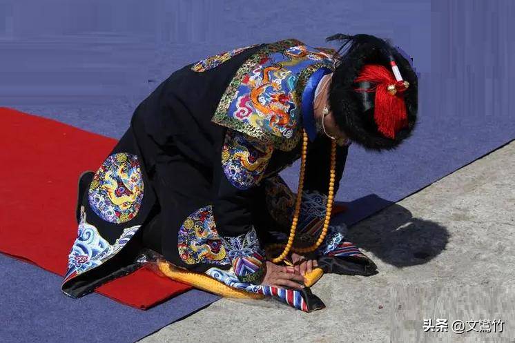 清朝高官研究长寿秘诀,磕头健身,竟然有神奇的祛病功效