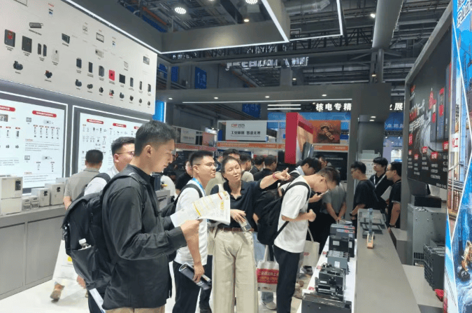 工业新质，智造无界！德力西电气携首发新品解决方案强势亮相2025工博会