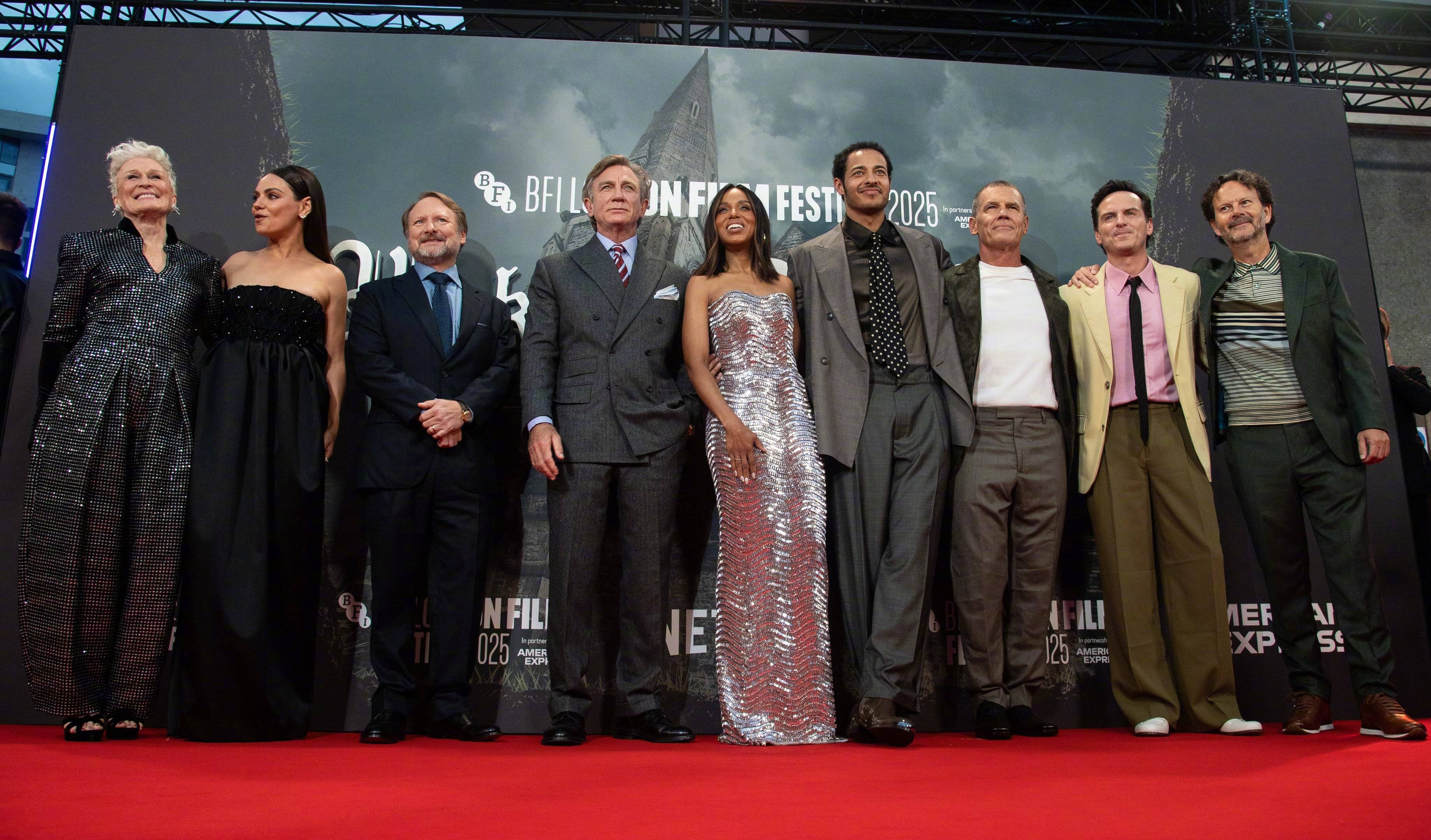 《利刃出鞘3》伦敦电影节首映 “007”丹尼尔·克雷格领衔亮相