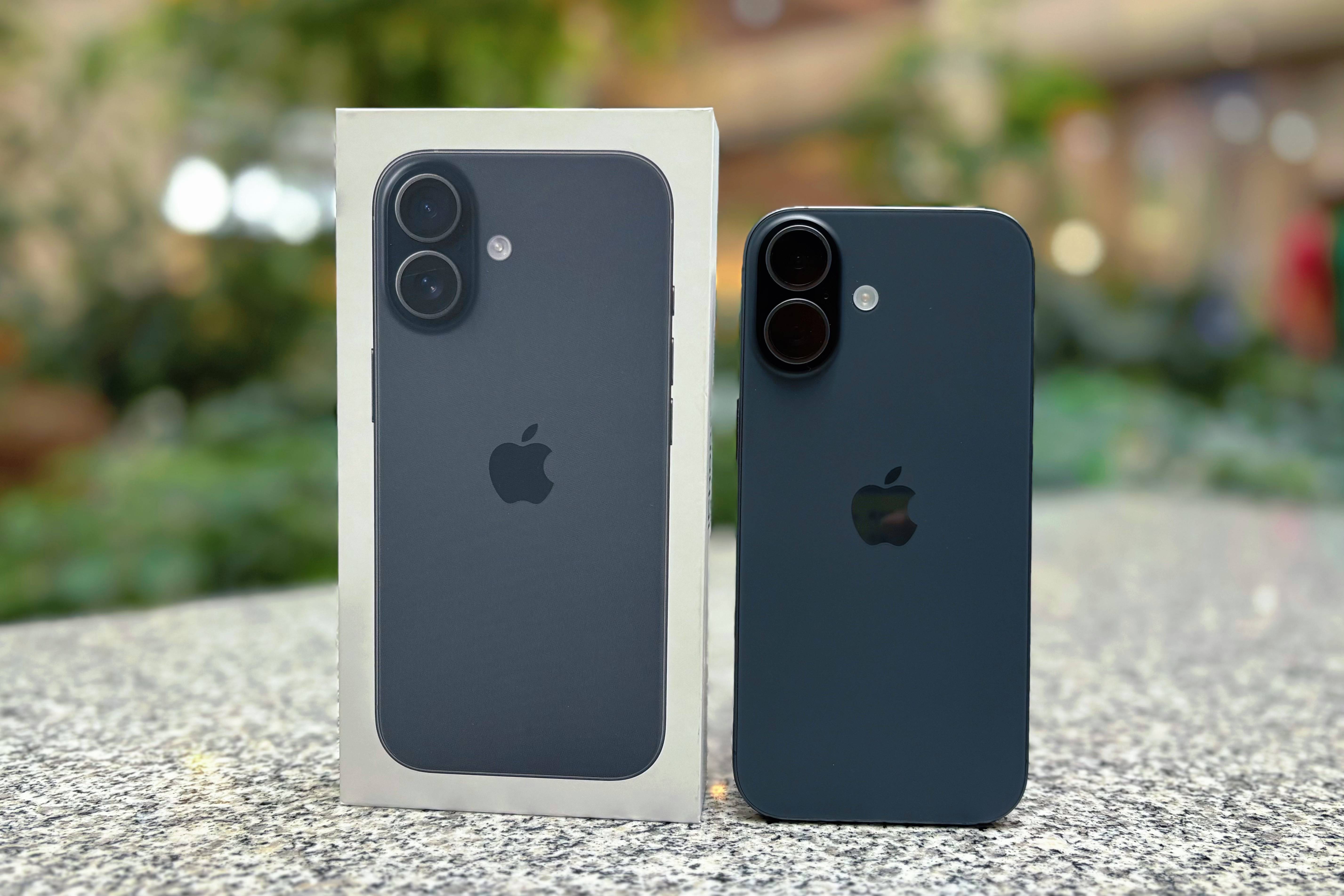 《从群嘲到疯抢，iPhone17系列凭啥又卖爆了？谁用谁懂！》