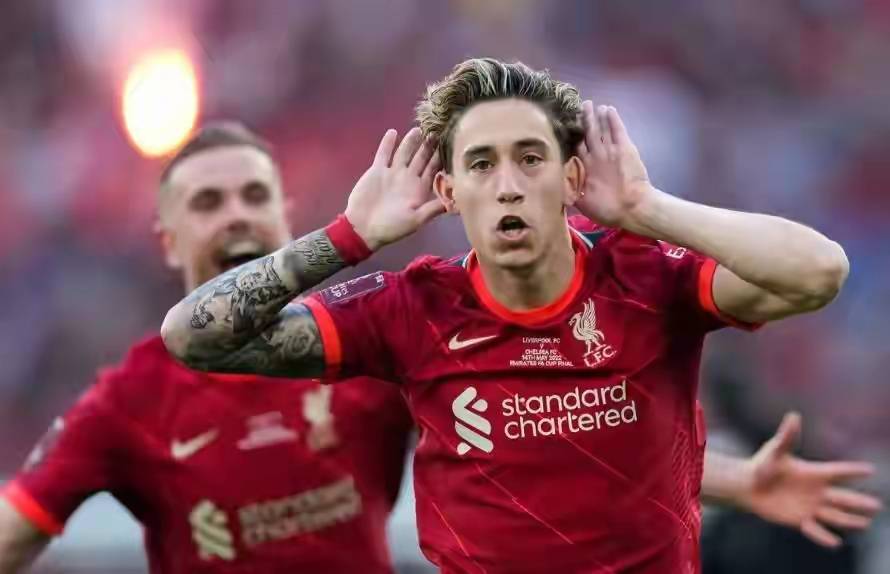 25人被抽走！英超年底遭“拆队式”挖角，千万转会费打水漂？冠军格局要变？ 