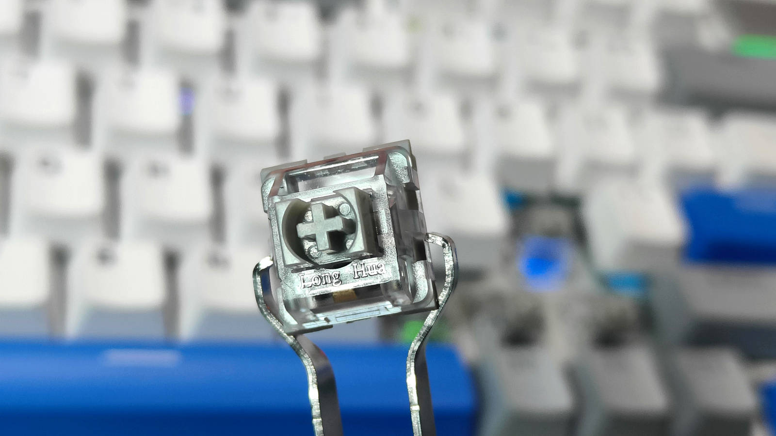 毫秒级厮杀，雷柏VT9 MAX&amp;V700DIY-98长续航版最强续航无线键鼠套装体验：这才是电竞外设该有的样子