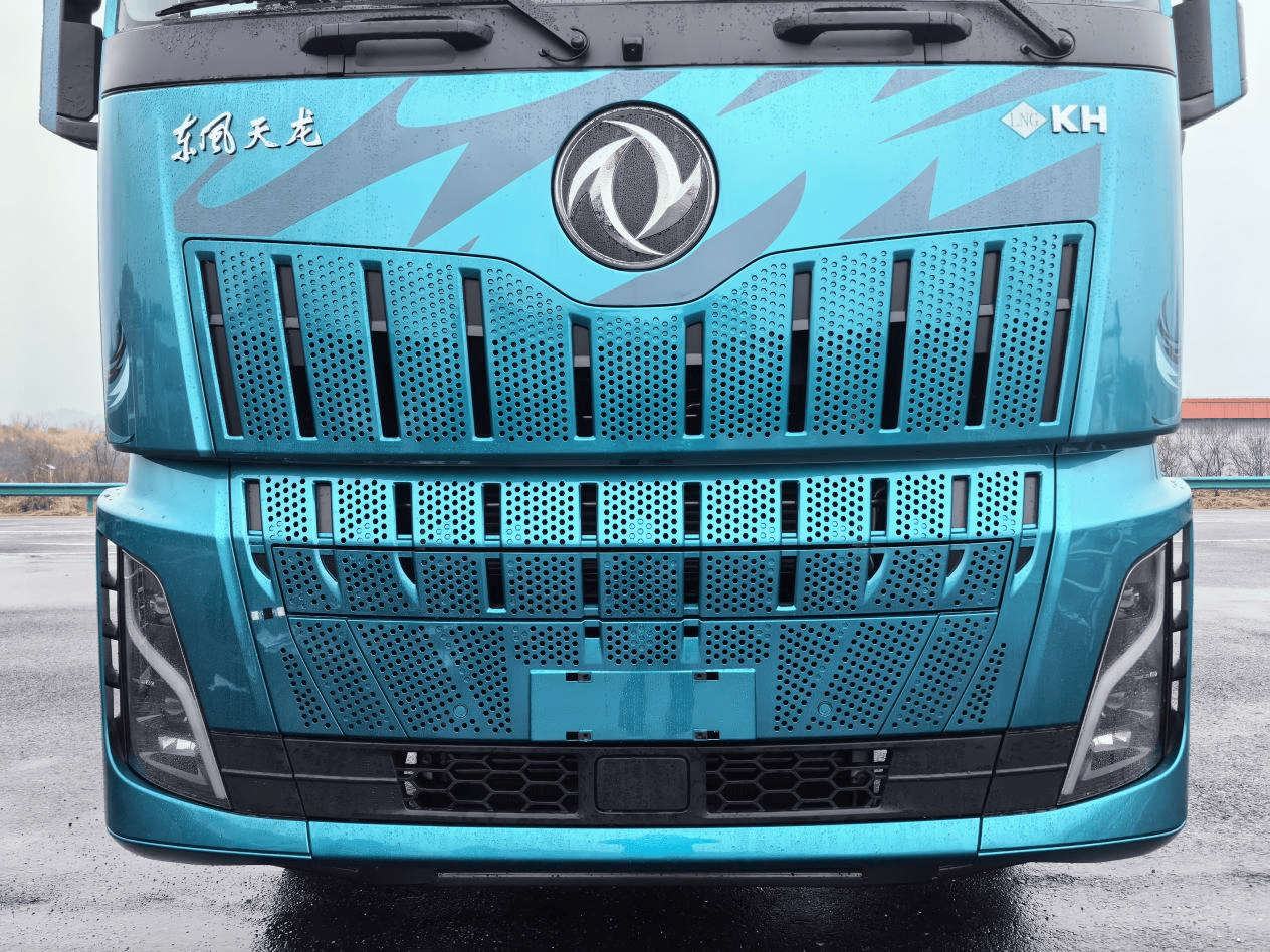 什么车让400卡友争先恐后体验?抢先试驾东风天龙KH第2张-汽车探索网 什么车让400卡友争先恐后体验?抢先试驾东风天龙KH第2张