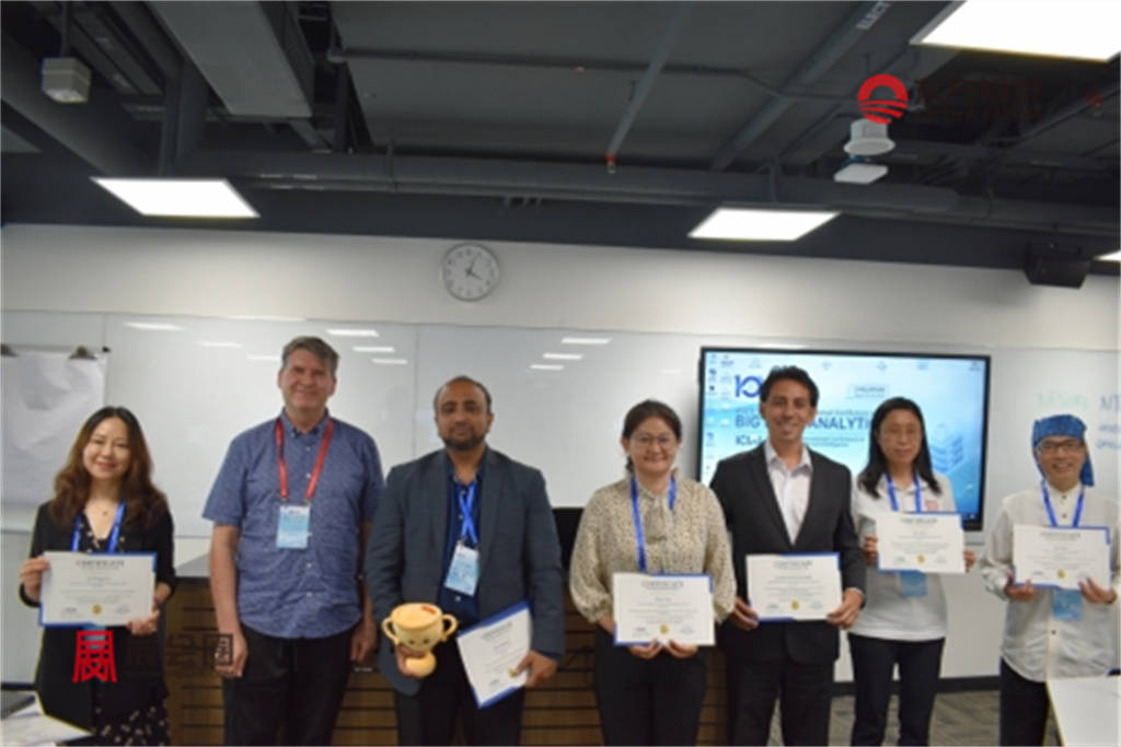 Session 10-Group Photo.jpg