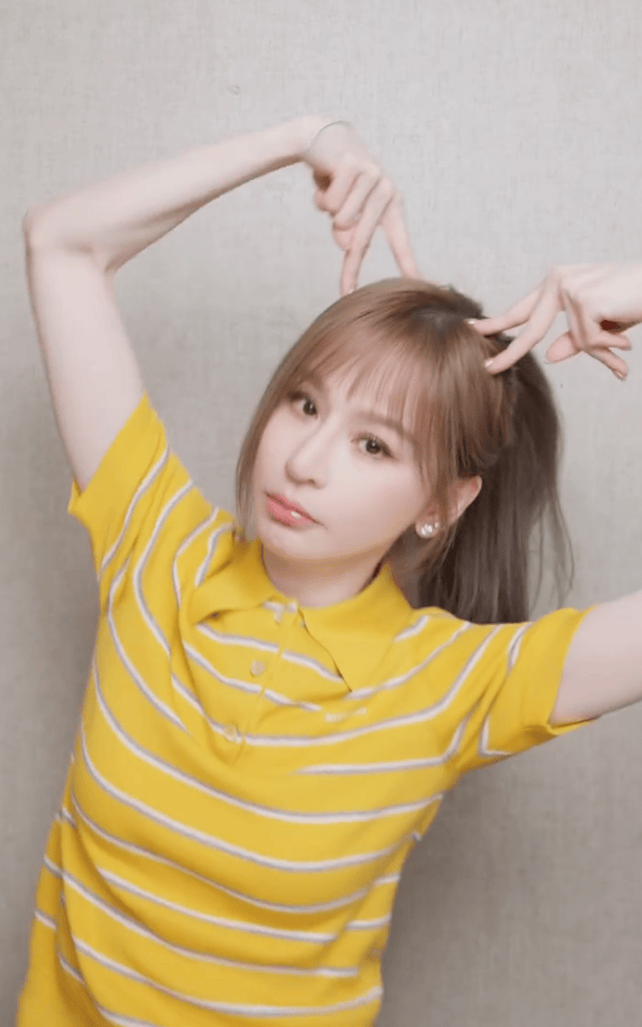 王心凌晒520营业视频！隔空送飞吻少女感十足