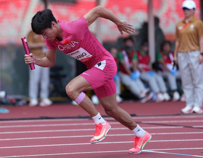 亚运会-男子4*400米接力 中国队第五 日本夺冠