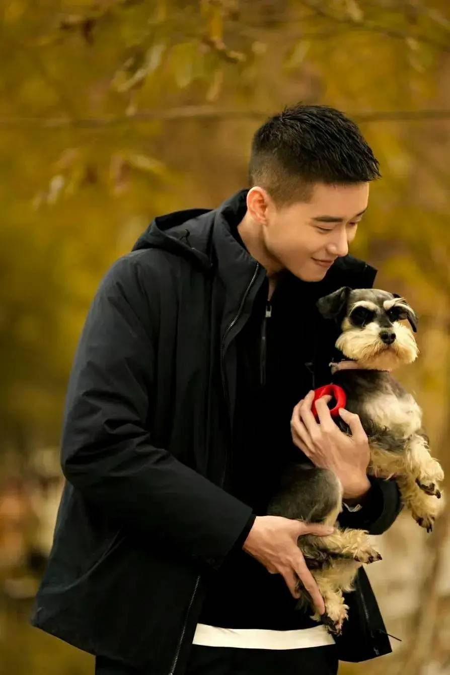 独特魅力广州帅哥丁瀚宇年轻活力尽显风采