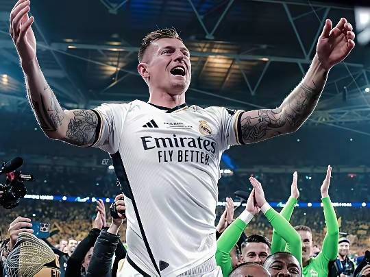 3分钟丢2球!穆帅又遭"补时魔咒"暴击,本菲卡6分掉队争冠悬了?