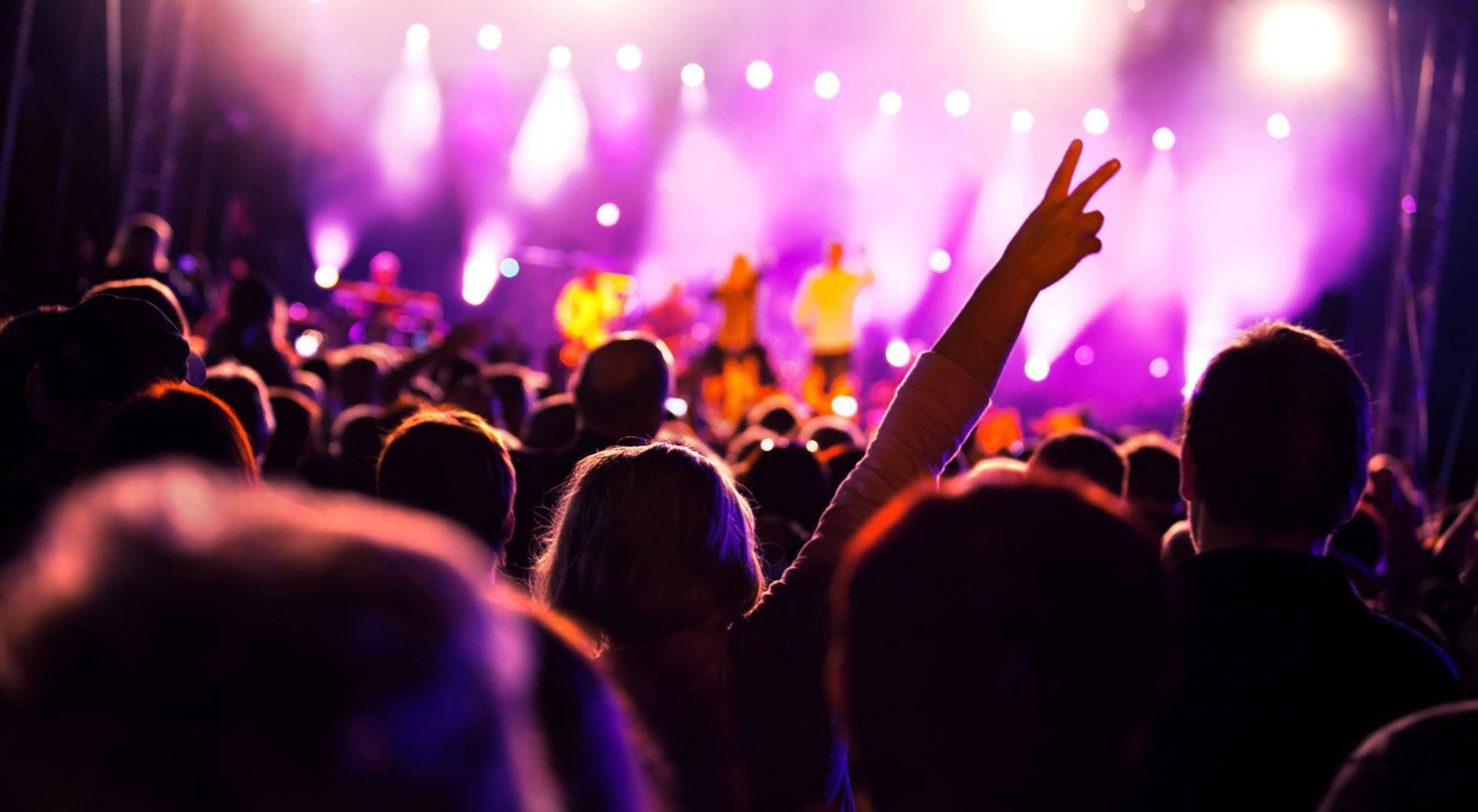 围绕周董新歌《圣诞星》的争论仍未消散,有人说周杰伦已经失去水准