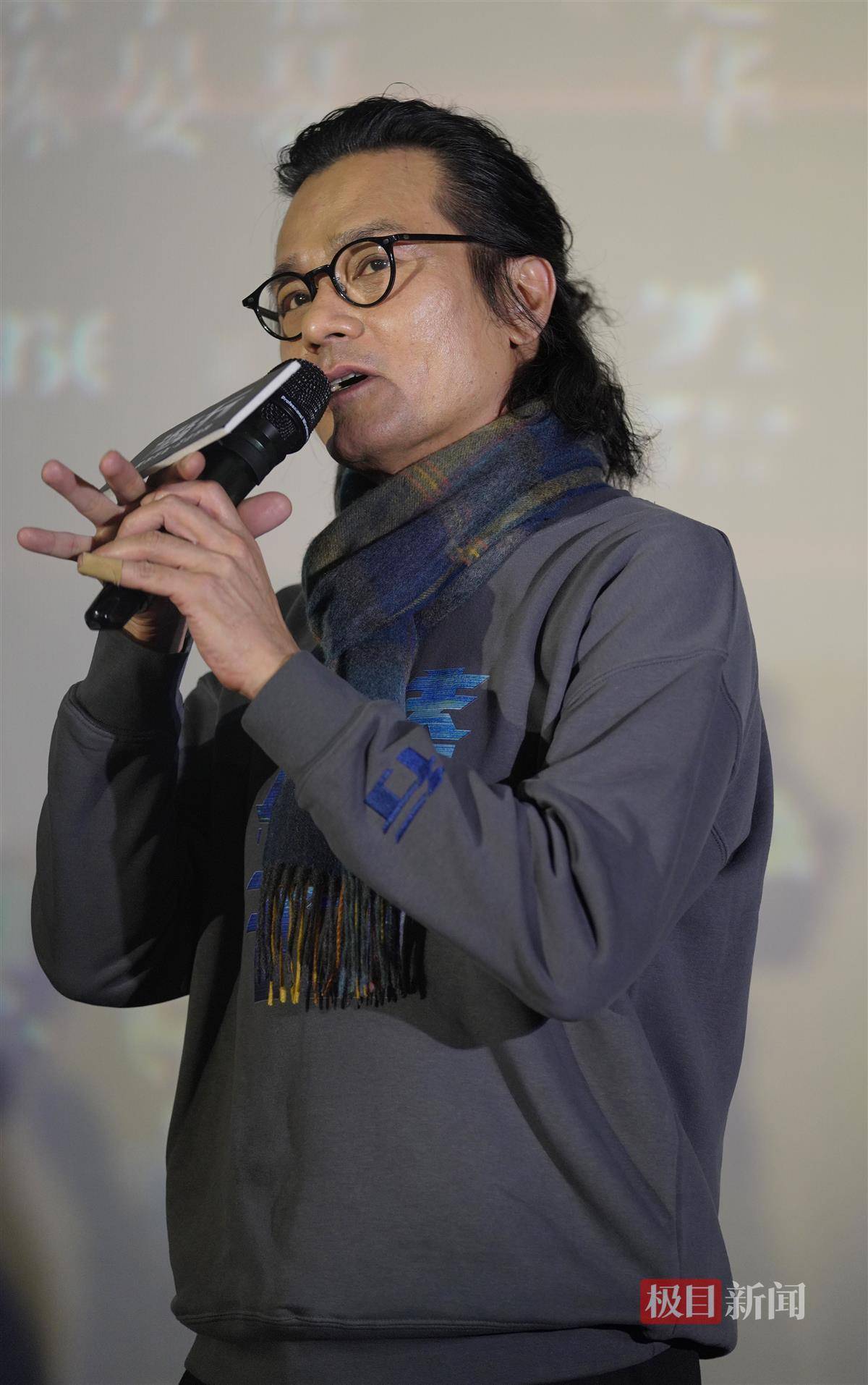 对话"戏骨"林家栋:最红的时候,心里很累很恐惧_电影_刘德华_新闻