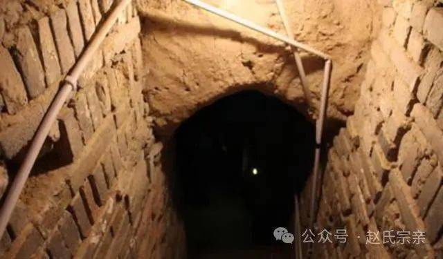 1994年，山西村民挖地窖时，挖出千年前的3层古地道，它有何来头