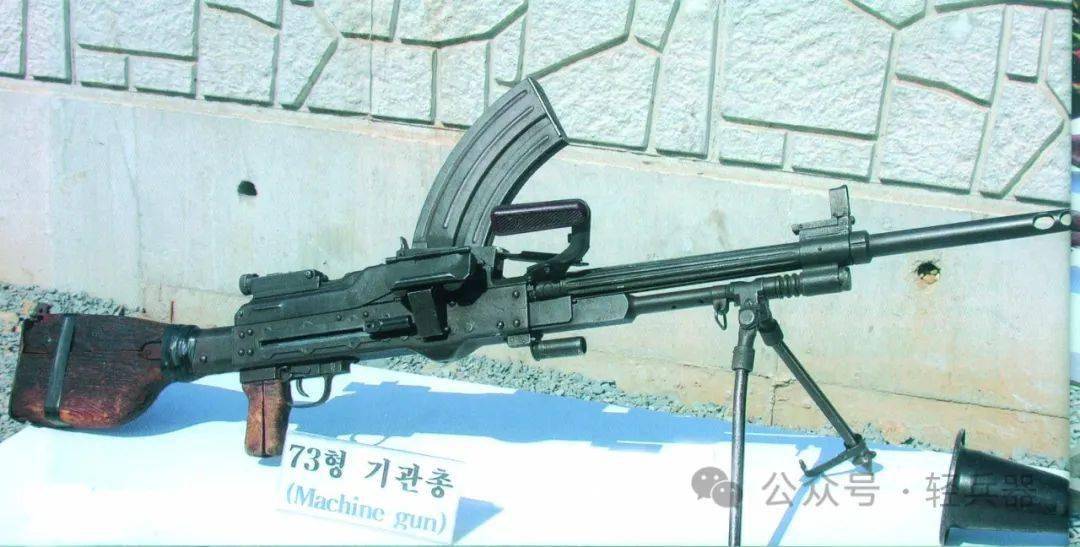 朝鲜轻武器揭秘_手枪_年代_式冲锋枪