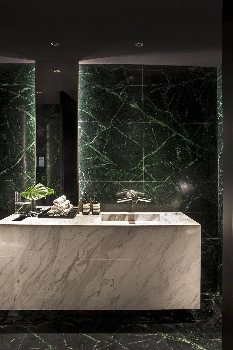 大理石洗手台,为卫生间增添一份独特的魅力_石材_装饰_空间