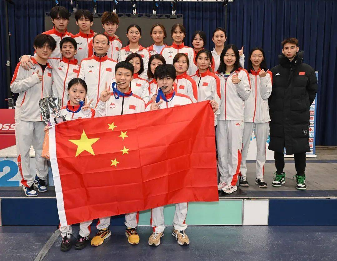 捷报|虹口剑手徐梓怡乌迪内青年花剑世界杯获银牌_运动_个人赛_上新