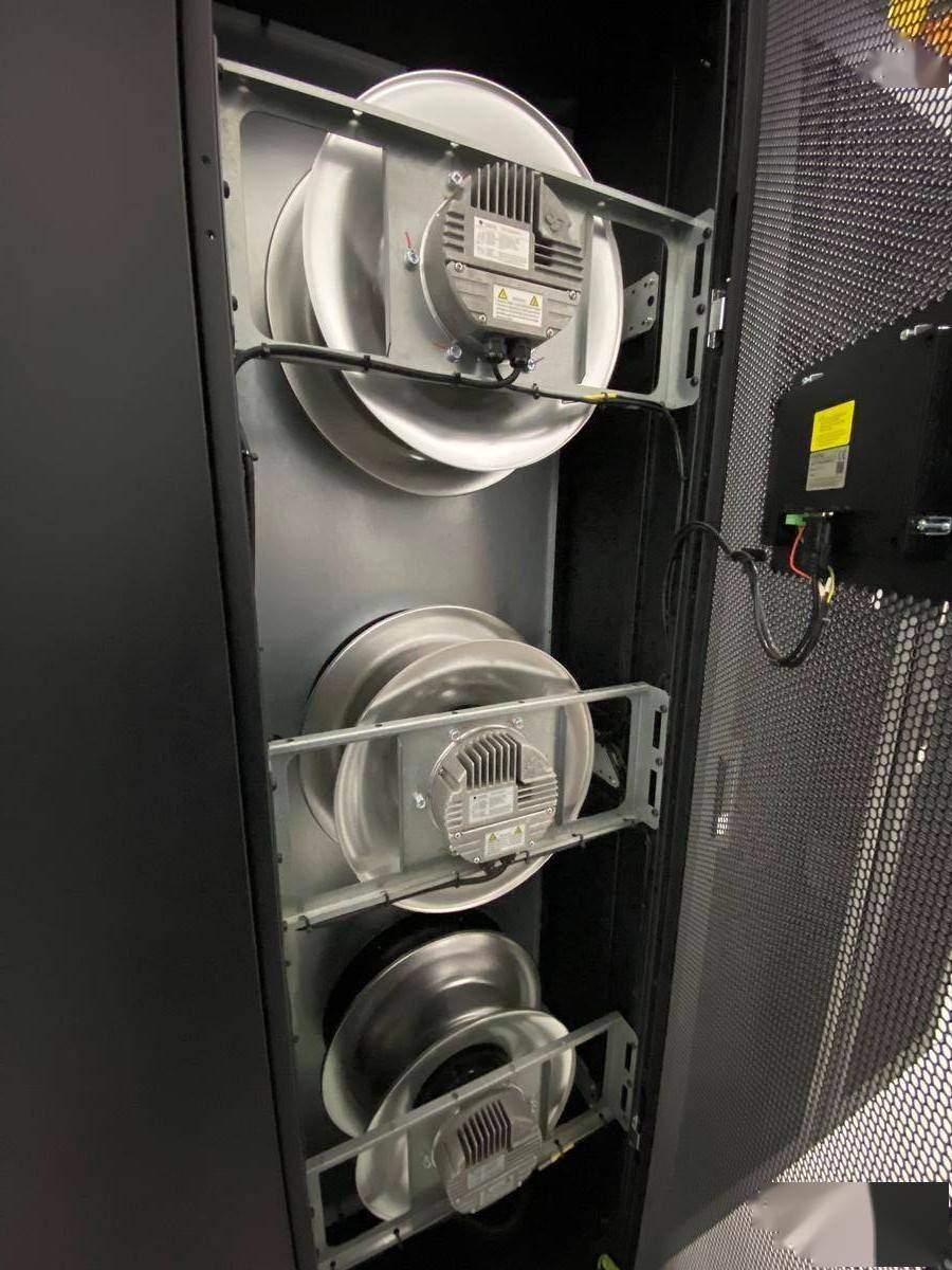 开年，湖北省运营商AI智算业务订单大幅增长 华中规模最大智算中心激荡超强算力