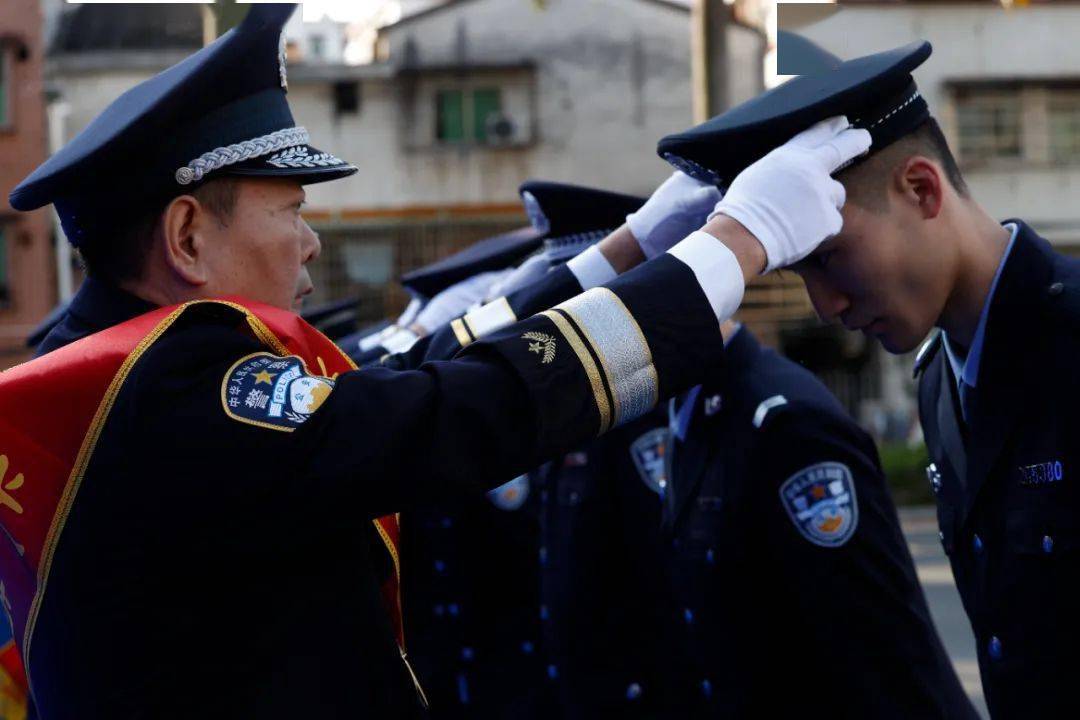 今天,向人民警察致敬!_平安_活动_颁奖