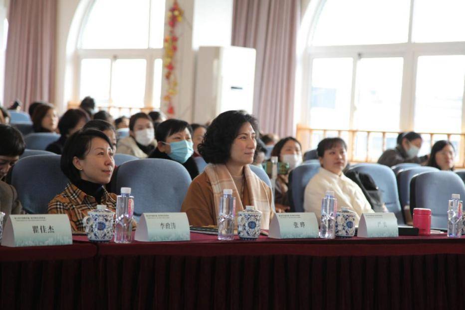 上海市示範性幼兒園園長沙龍專題展示研討活動在黃浦