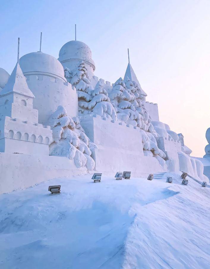 一定要看看哈尔滨传来的这组照片,太震撼了!_冰雕_冰雪节_全世界