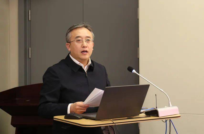 山东省中医院举办青年科技人才座谈会暨泰山学者青年专家项目阶段汇报