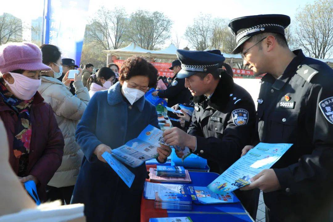 塞上110 护航新征程 | 中卫公安"警警"有条_工作_群众_指挥中心