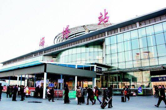 桓台_火车站_旅客